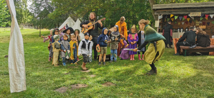 Besuch einer Bardentruppe