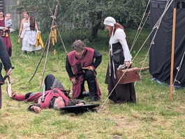 es gibt Verletzte nach dem Scharmuetzel
