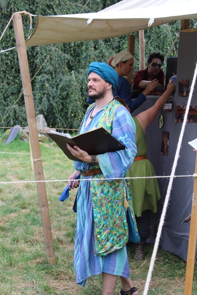 Harun mit dem Fehleranalysetool.JPG